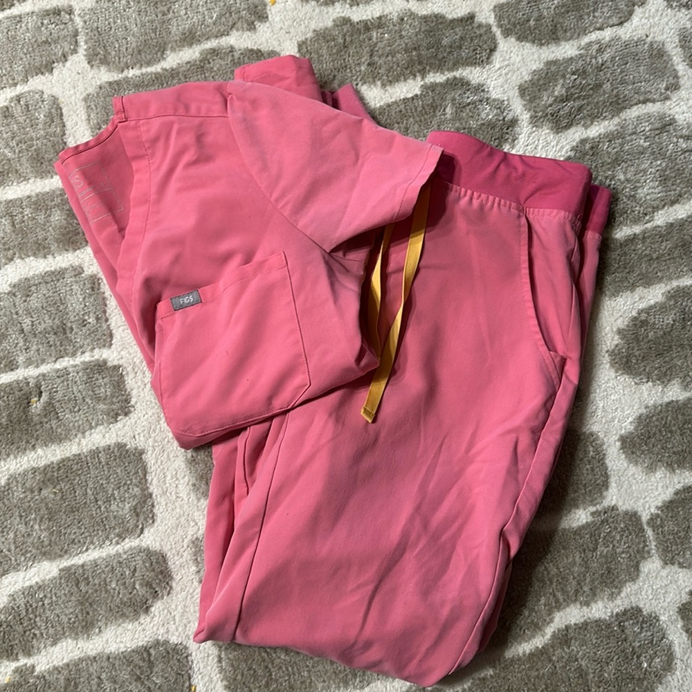 Figs scrub set
